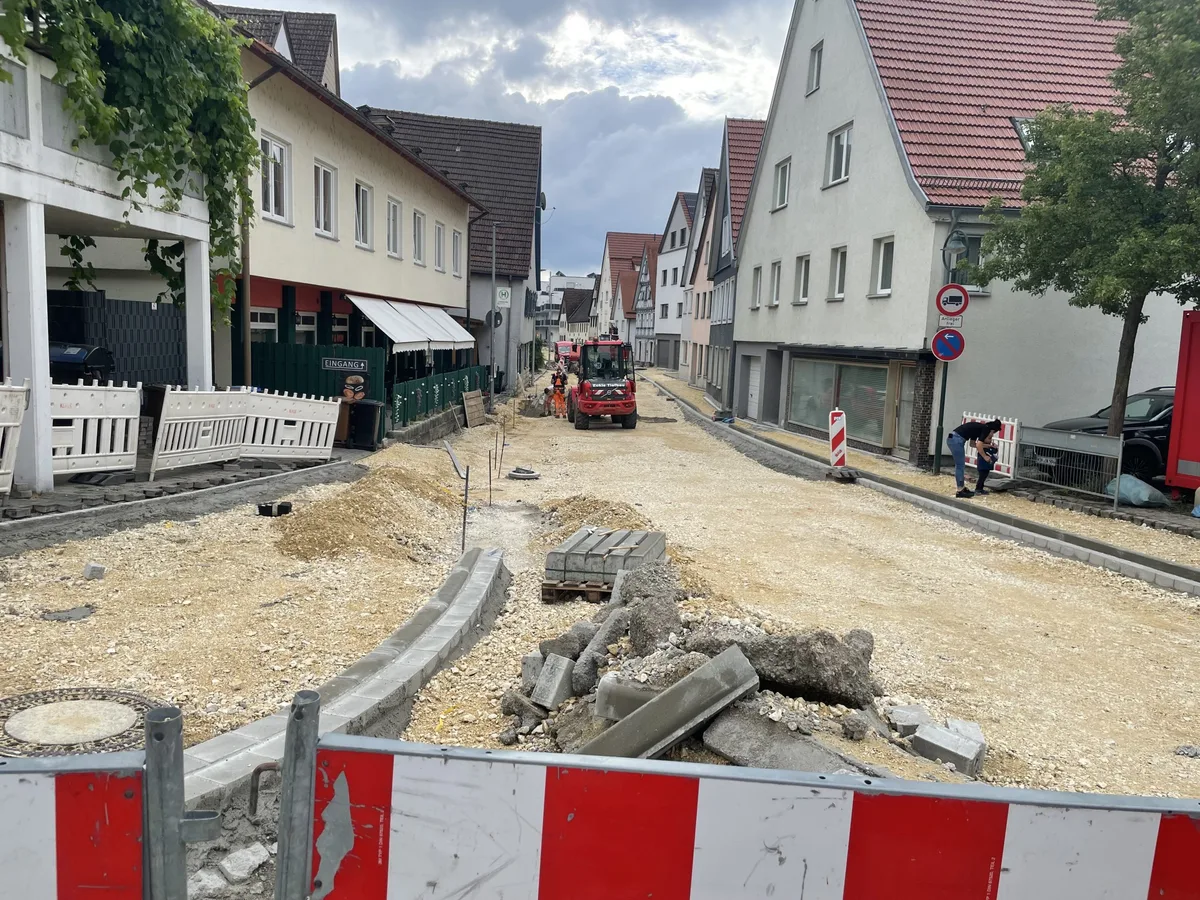 Bald fertig: die Arbeiten in der Lederstraße.