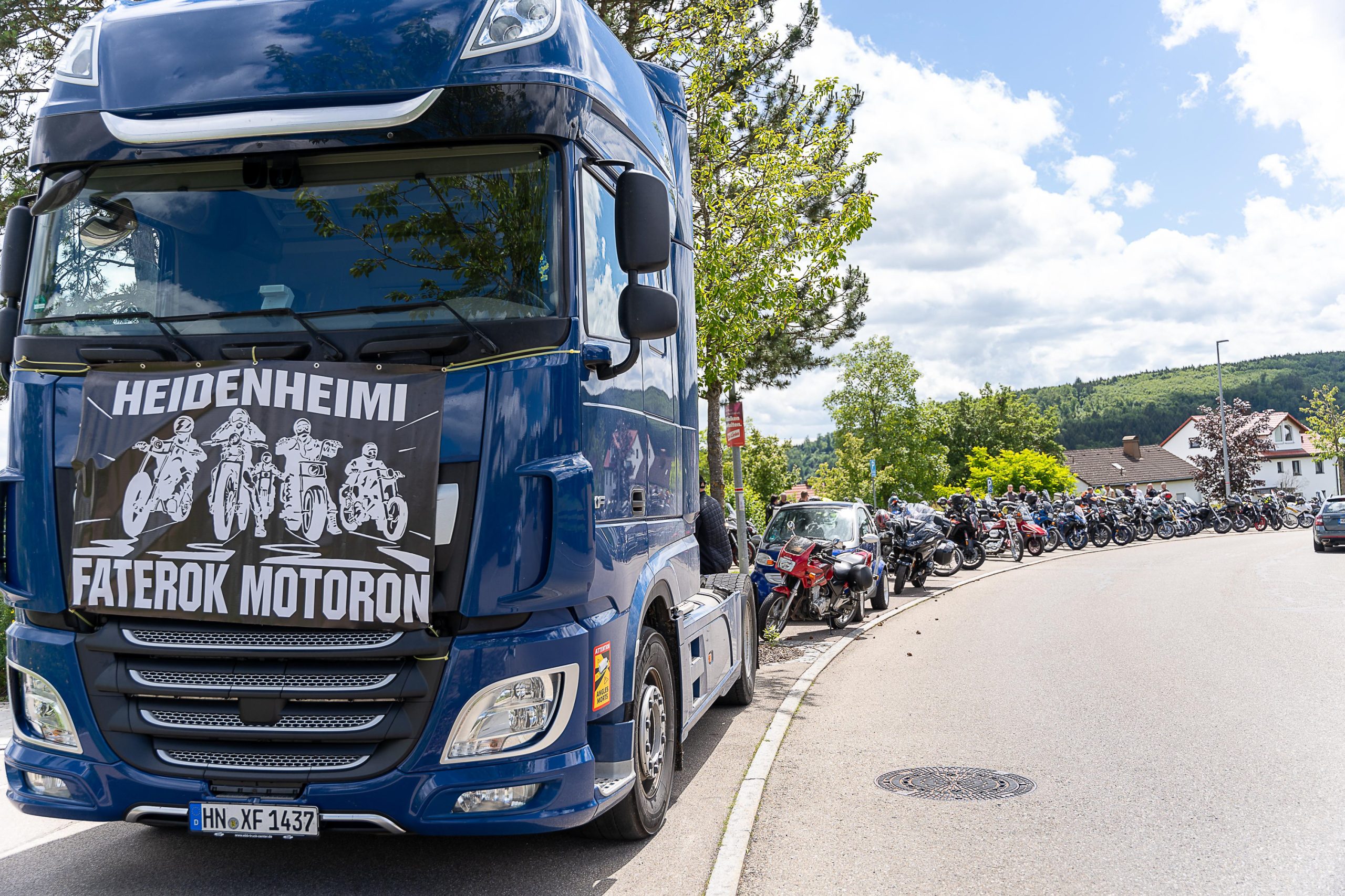 Zum dritten Mal auf dem Oggenhausener Sportplatz: das Treffen der Motorradfreunde „Heidenheimi Faterok Motoros“.