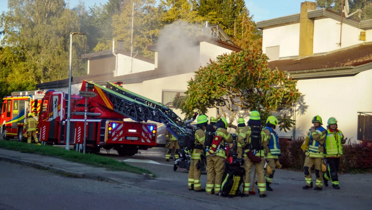 Einsatz in Giengen nach einem Küchenbrand am Samstagabend. Einsatz in Giengen nach einem Küchenbrand am Samstagabend.