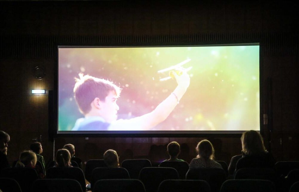 Einmal im Monat gastiert das Kinomobil Baden-Württemberg in Giengen&nbsp;– zuletzt wurden wieder drei Filme für unterschiedliche Altersgruppen gezeigt.