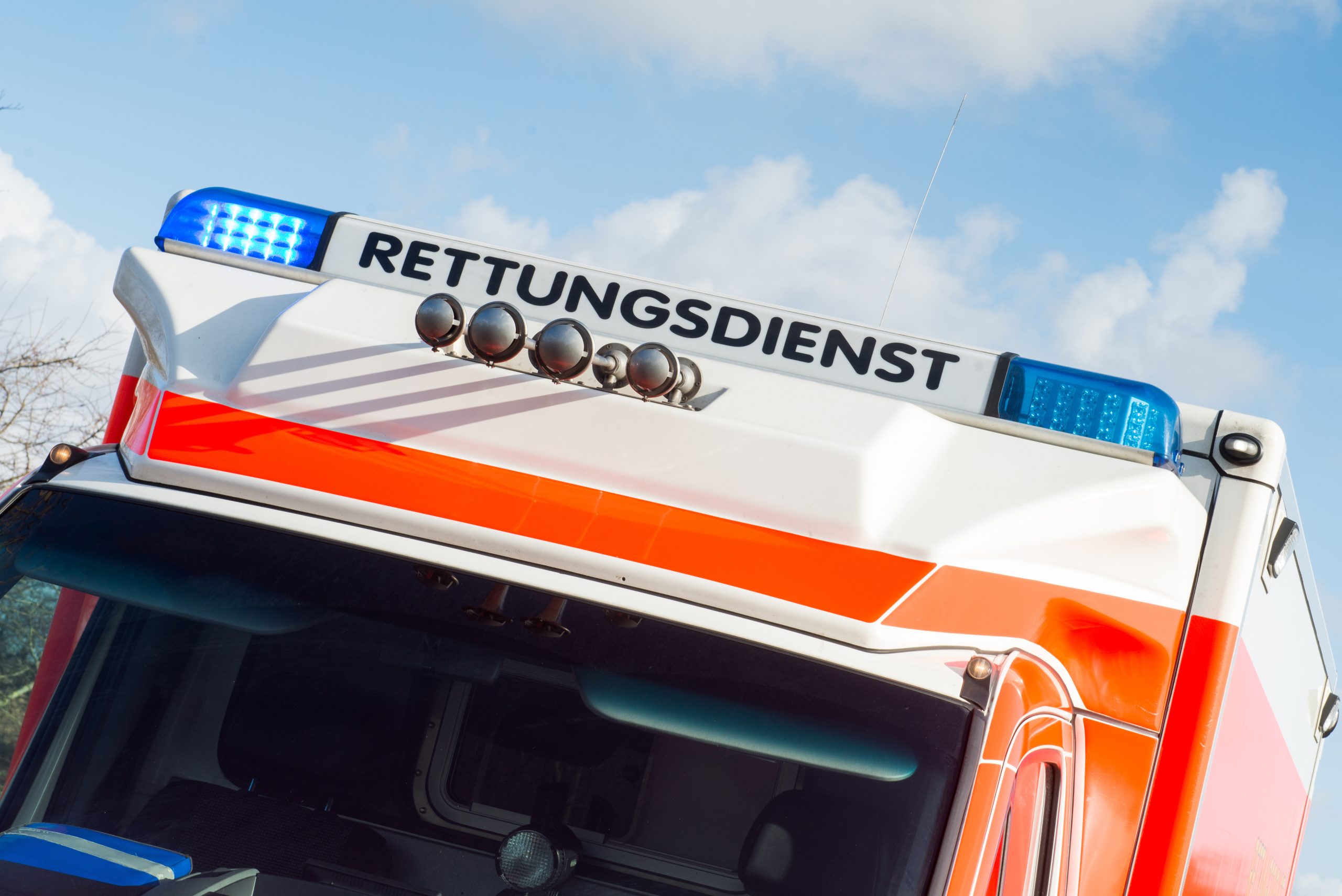 Der Rettungsdienst auf dem Weg zum Einsatz, Symbolfoto.