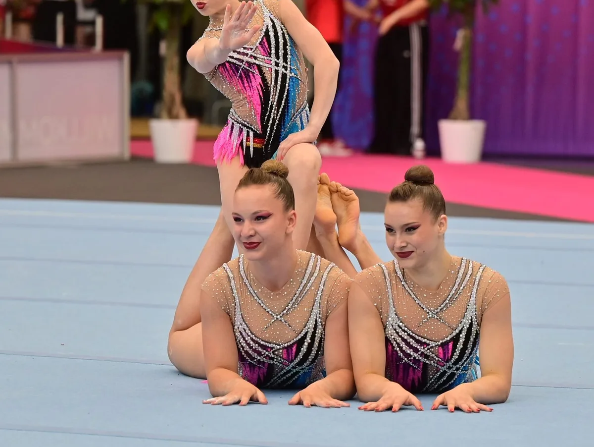 Links Finia Falch re Kay Klotz oben Leni Tschutschpalov Bei der deutschen Meisterschaft in Topform: Finia Falch (links), Kay Klotz (rechts) und Leni Tschutschupalow (hinten) wollen bei der Weltmeisterschaft um die Medaillen kämpfen.
