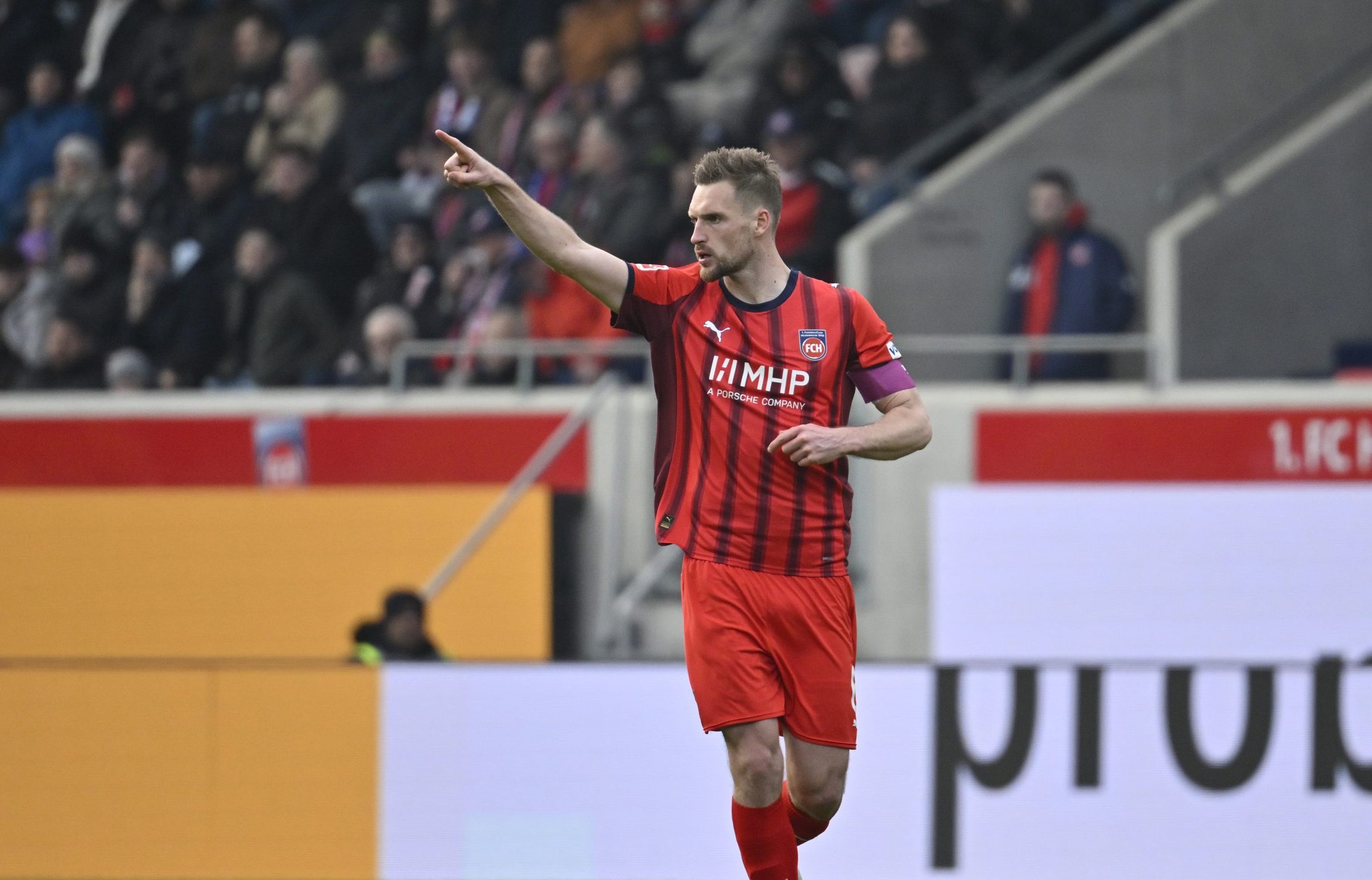 Obwohl der Abstieg für Patrick Mainka eine bittere Erfahrung war, richtete er früh den Blick nach vorn und auf die Herausforderungen in der 2. Bundesliga.