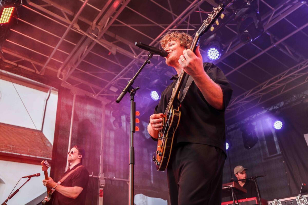 Glänzender Unterhalter: Michael Schulte auf der Giengener Open-Air-Bühne.