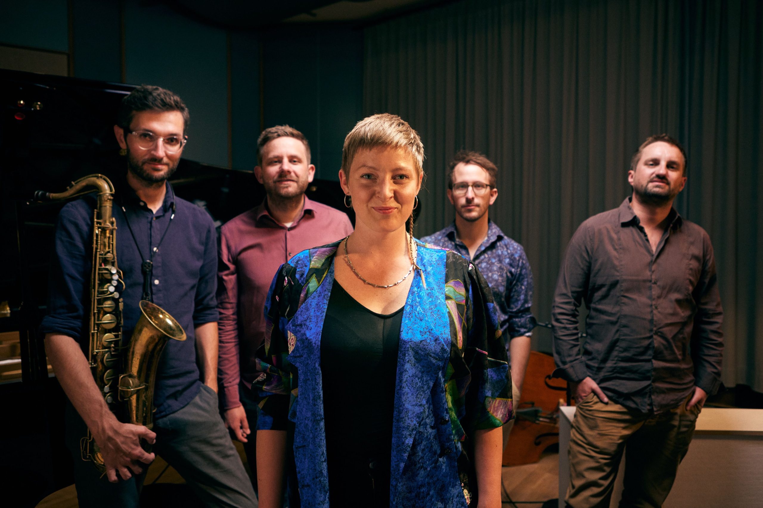 Neben Jazz-Standards widmet sich „Tight Lines“ unter anderem der Interpretation dänischer und nordischer Volkslieder.