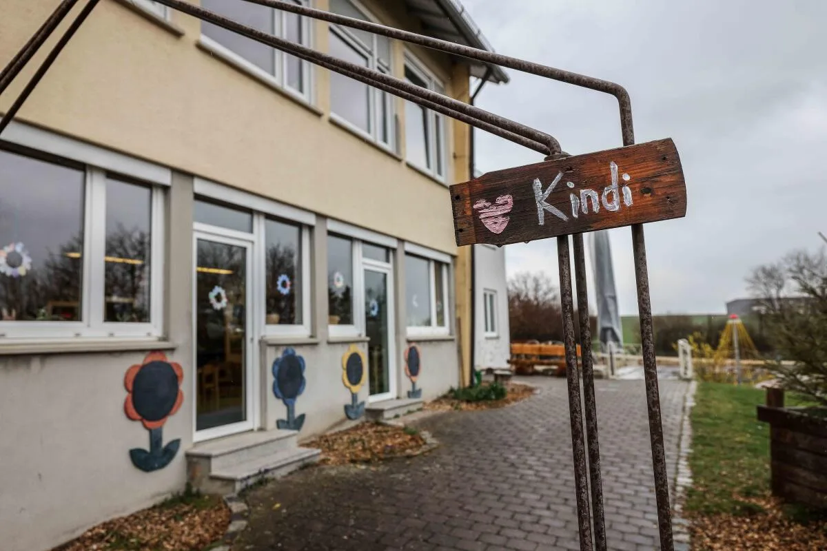 Der Frickinger Kneipp-Kindergarten ist einer von zwei Kindergärten unter kommunaler Trägerschaft.