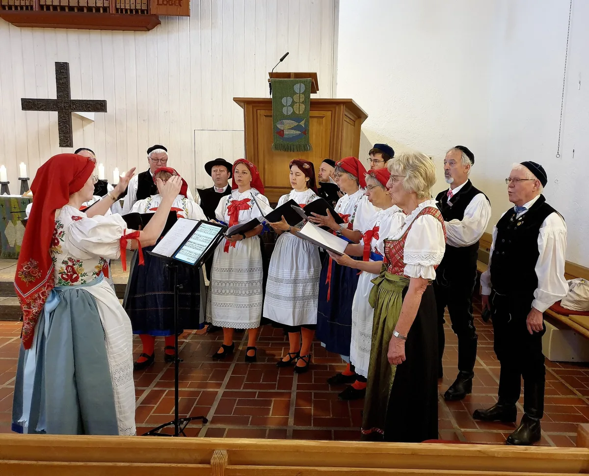 Dr. Angelika Mehnert dirigierte beim Auftritt des Singkreises in der Christuskirche. 