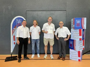 Hanne Rau Preis 2025 (002) Freuen sich über den Hanne-Rau-Preis für die Baseballabteilung (von links): stellvertretender HSB-Vorsitzender Max Plitz, Heideköpfe-Manager Klaus Eckle, Abteilungsleiter Thomas Kess und HSB-Vorsitzender Jörg Schneider.