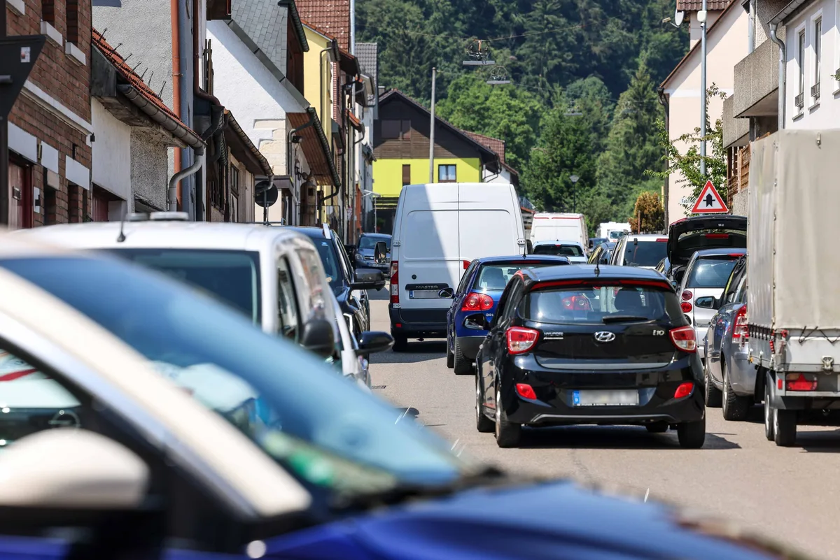 In der Schnaitheimer Steigstraße herrscht Verkehrschaos. Das betrifft vor allen Dingen die Bewohner des Hagen.