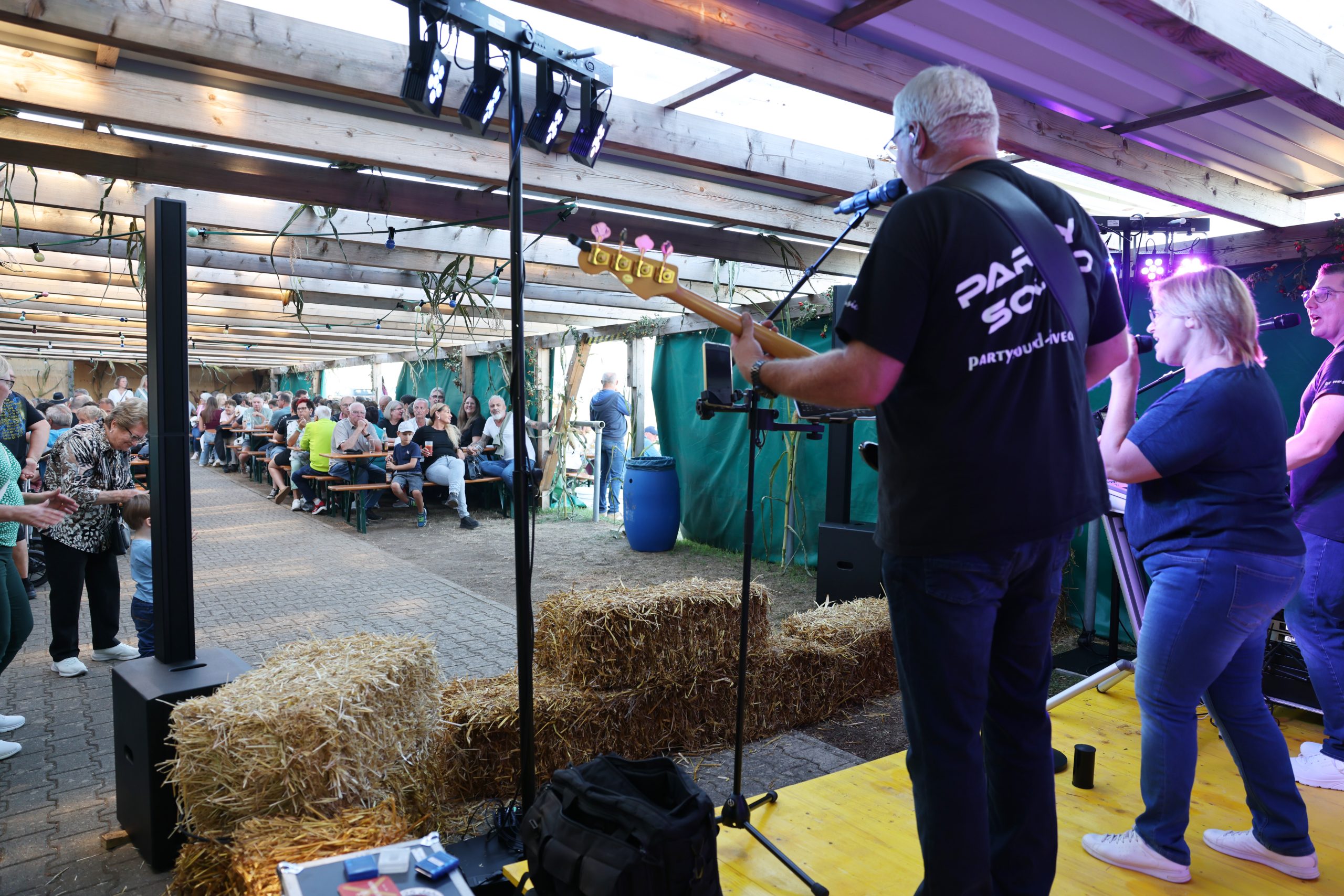 Hohenmemminge, Weinfest am RSV-Vereinsheim,