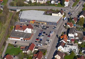 Königsbronn-ODF-REWE-2026-04-17 GEYER-LUFTBILD 1 (2) Am Freitagnachmittag fiel im Königsbronner Rewe die Kühlung aus, sämtliche gekühlte Waren mussten entsorgt werden.