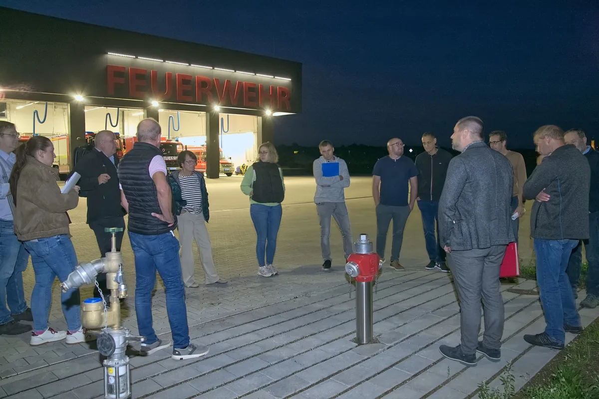 TA Sontheim FWGH Foto René Rosin Klärungsbedarf: Am Neubau des Sontheimer Feuerwehrgerätehauses hat die Verwaltung mehrere Baumängel festgestellt. Zudem könnte auf die Gemeinde eine Nachfinanzierung in Höhe von 53.000 Euro zukommen.