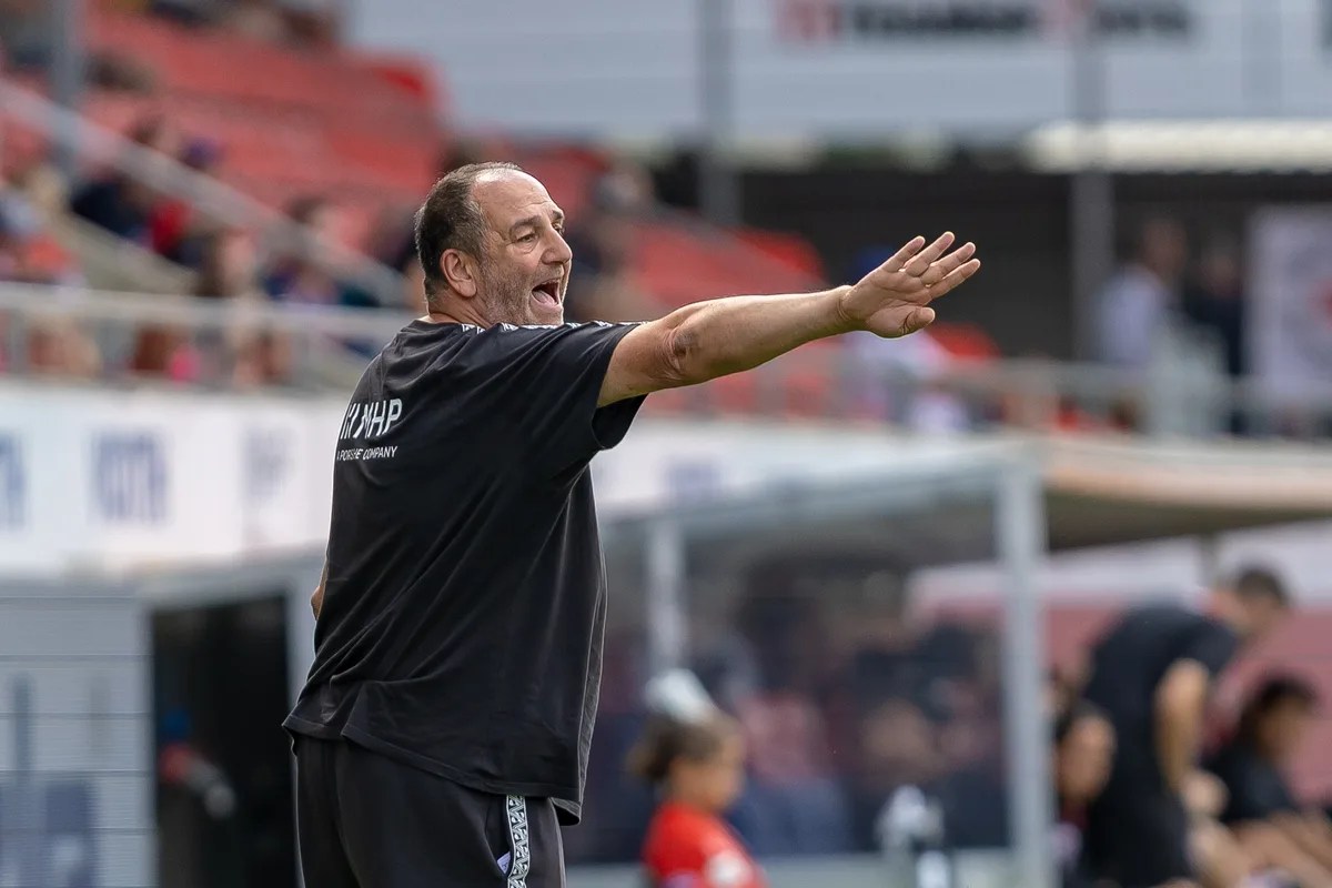 Frank Schmidt gibt die Richtung vor: Gegen den VfL Osnabrück möchte der FCH-Trainer einen Sieg einfahren.