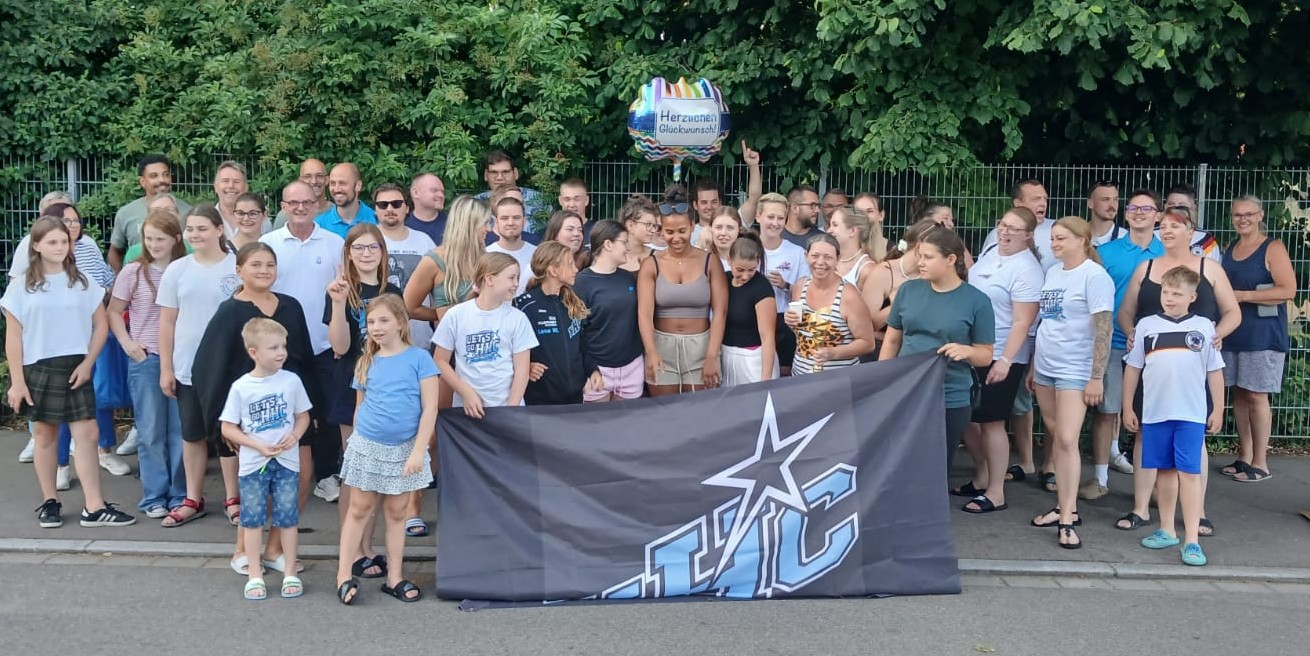 Großer Jubel herrschte beim Empfang für die erfolgreichen Cheerleader.