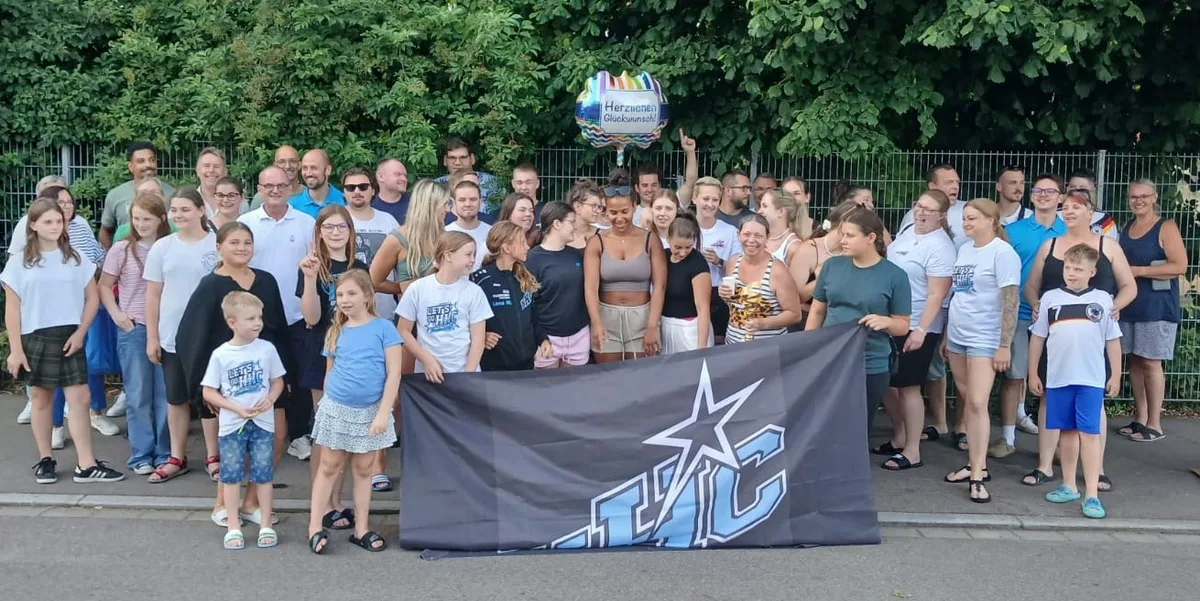 Großer Jubel herrschte beim Empfang für die erfolgreichen Cheerleader.