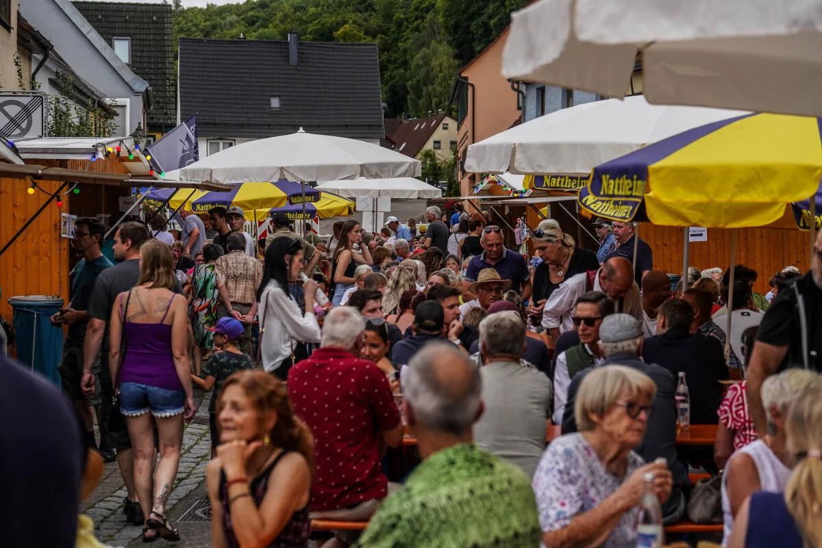 Der Andrang seit der Wiederbelebung des Festes ist groß. So hieß es (hier im Jahr 2024) von allen Seiten, dass die Neuausrichtung ein voller Erfolg ist. 