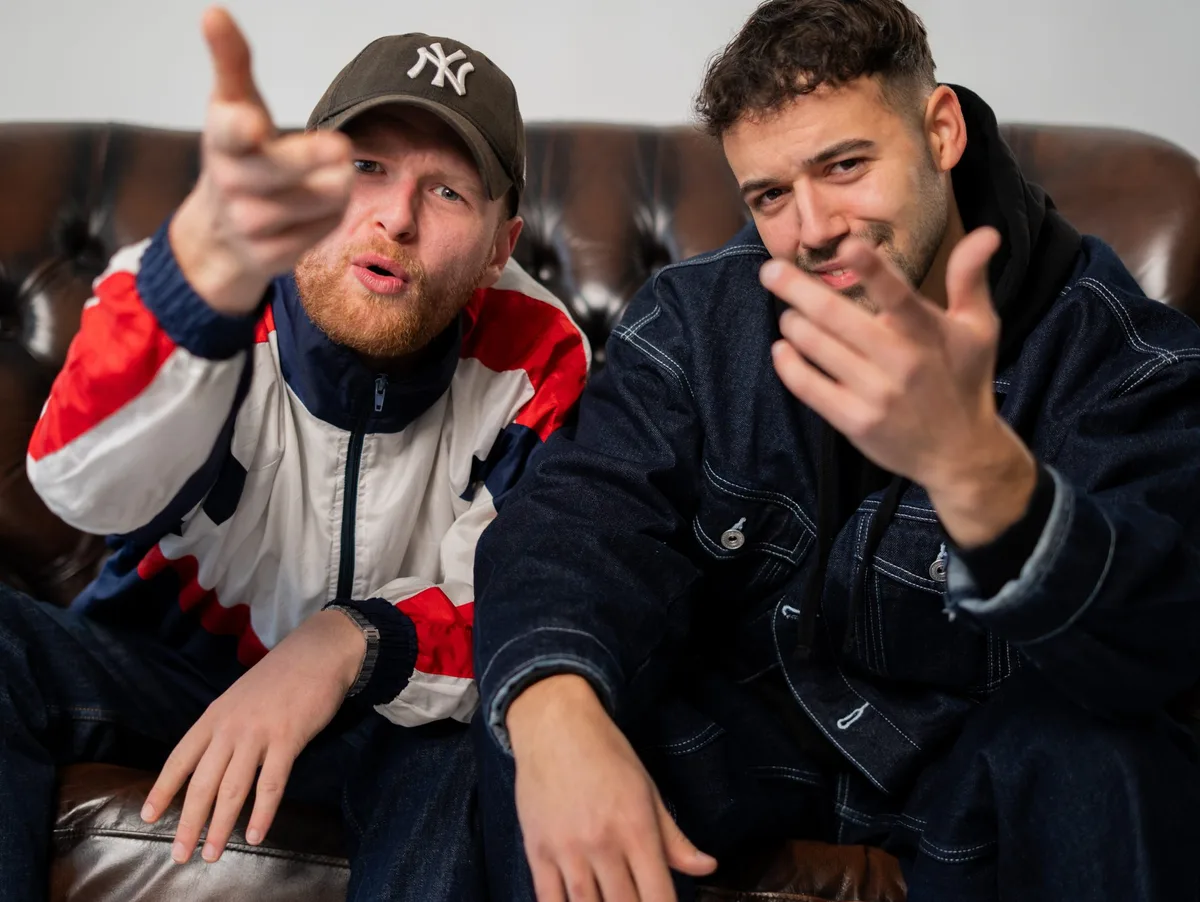 Die beiden Rapper Greed (links) und Billity machen musikalisch gemeinsame Sache.