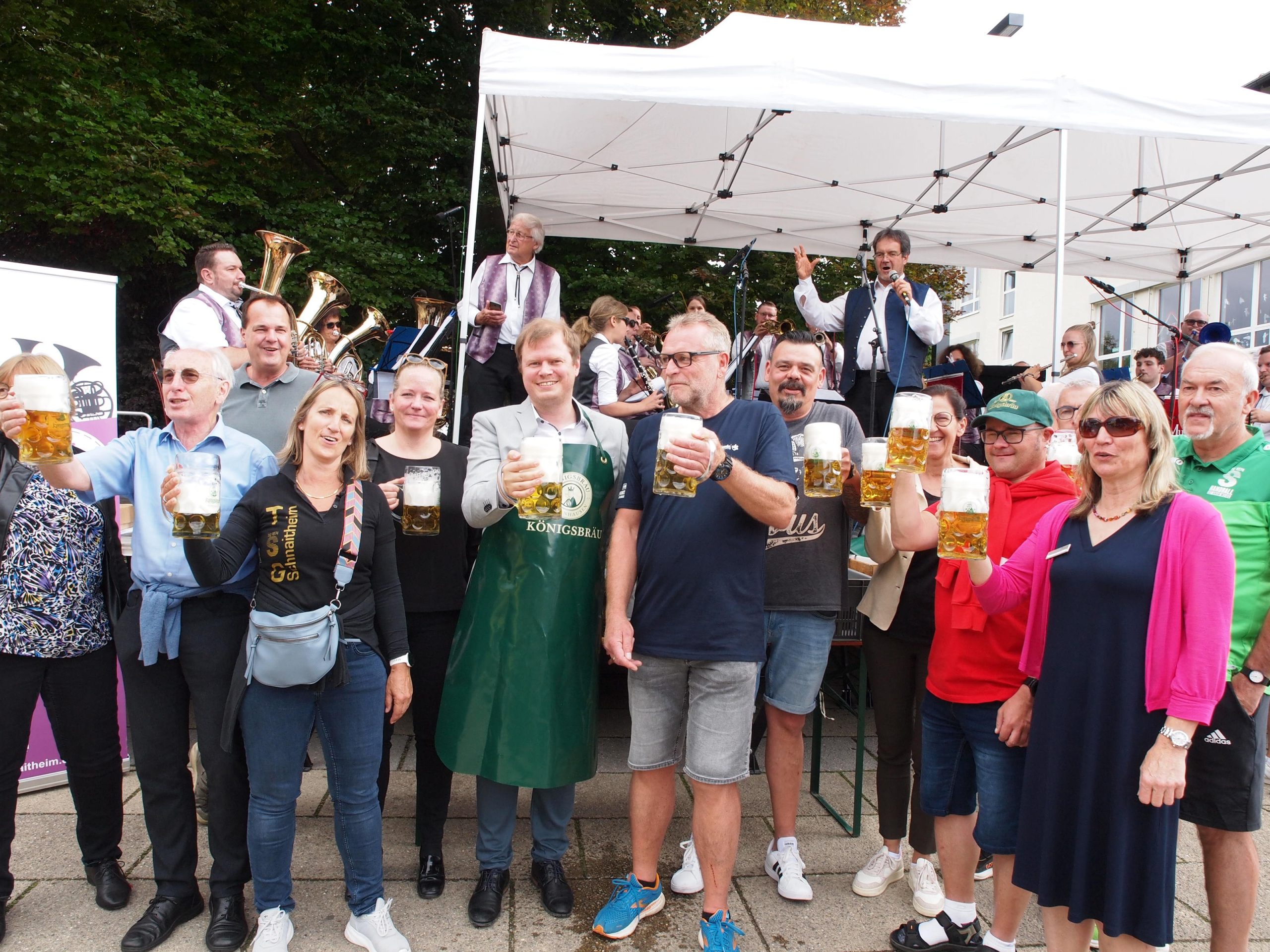 Erneut gibt es den traditionellen Bieranstich beim Schnaitheimer Dorf- und Kinderfest durch Oberbürgermeister Michael Salomo. 