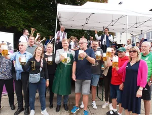 Bieranstich Schnoida Erneut gibt es den traditionellen Bieranstich beim Schnaitheimer Dorf- und Kinderfest durch Oberbürgermeister Michael Salomo.