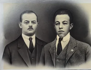 Überlebten das Unglück beim Heidenheimer Flugtag im August 1926 nicht: Georg (links) und Rudolf Kiener. 