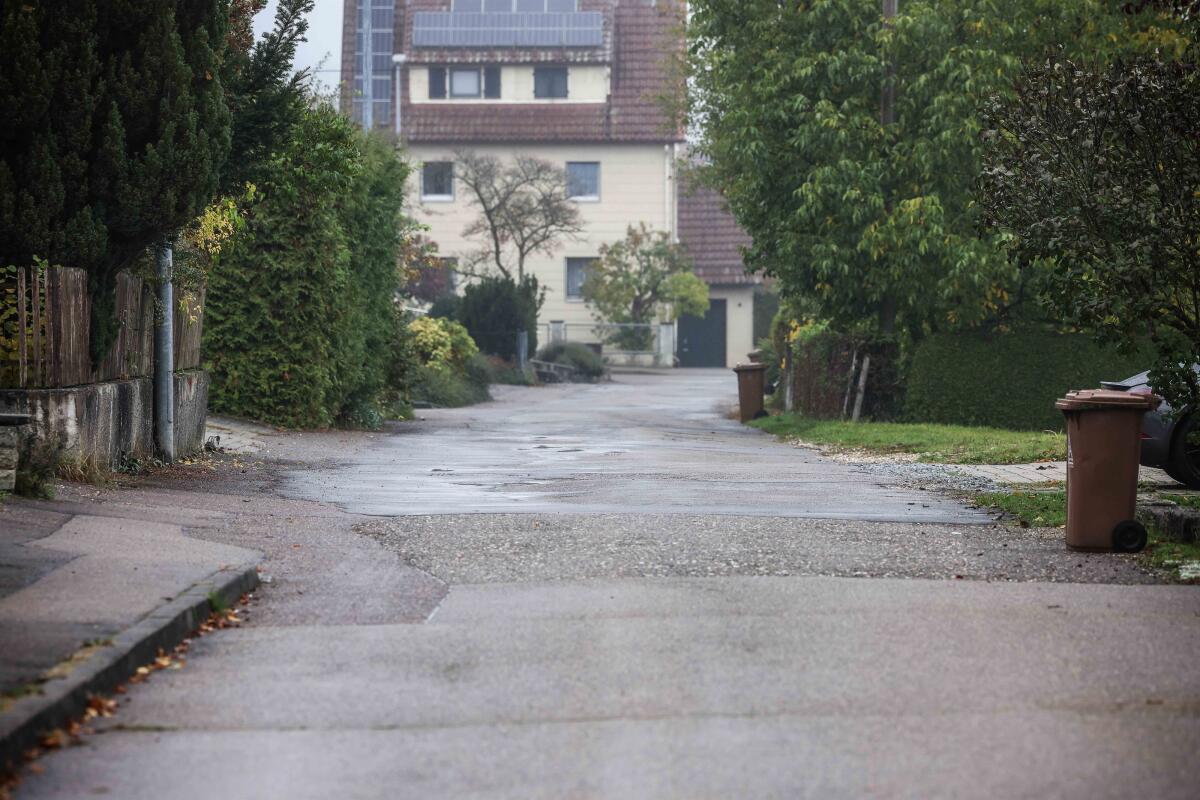 Die Sanierung der Schillerstraße in Gerstetten wird vorerst zurückgestellt, denn für den geplanten Ausbau fehlen benötigte Grundstücksflächen.