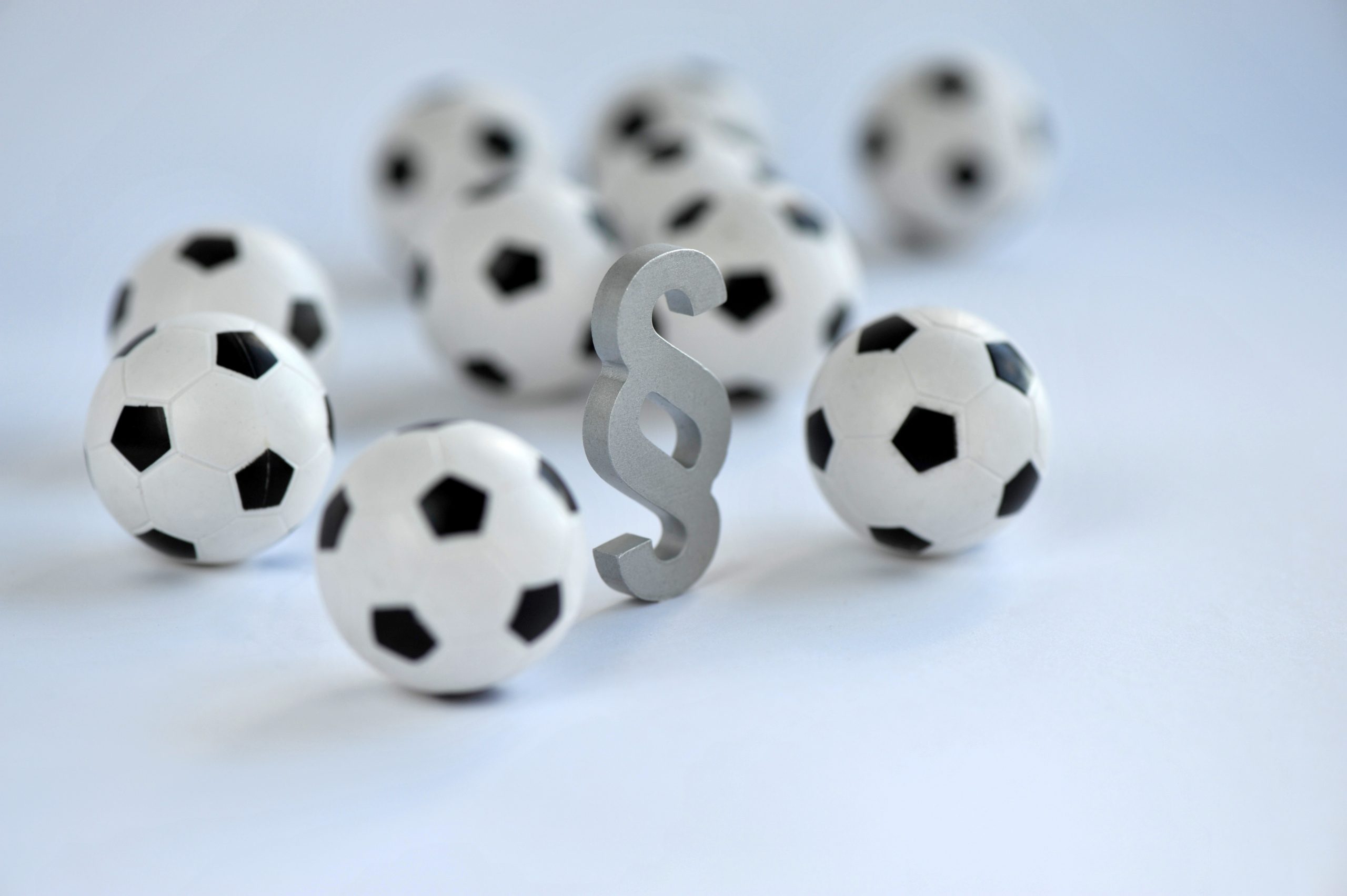 Im Fußball müssen immer wieder Sportgerichte tätig werden.