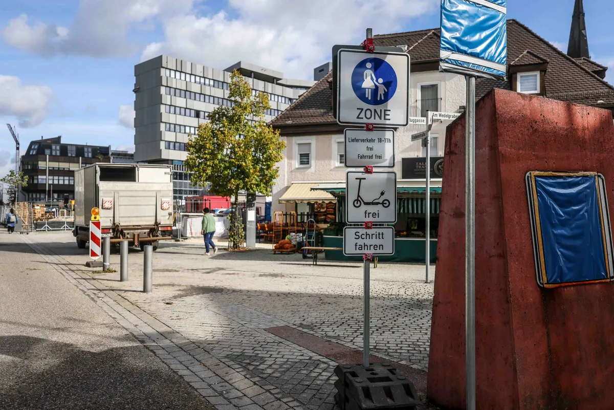 Grabenstraße, Rathaus, Die Grabenstraße ist seit einiger Zeit Fußgängerzone. Für den Umbau gibt’s jetzt Geld vom Land.