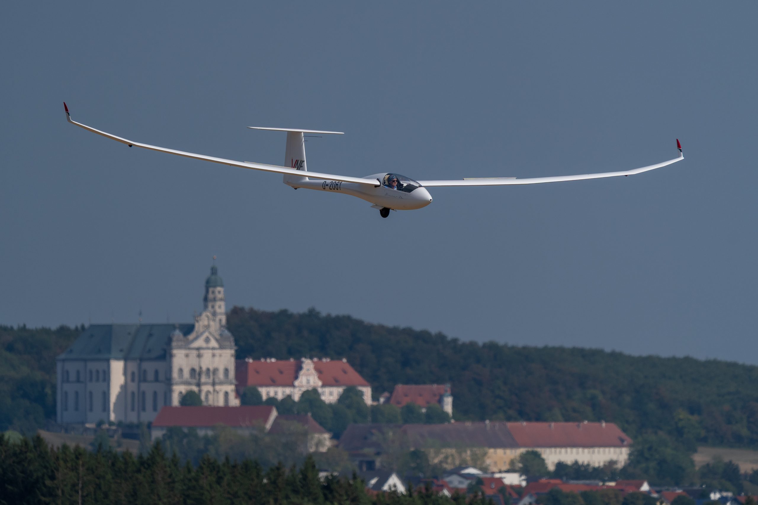 Spektakulär: Segelflieger aus aller Welt zeigten bei der Junioren-Weltmeisterschaft in Elchingen ihr Können.