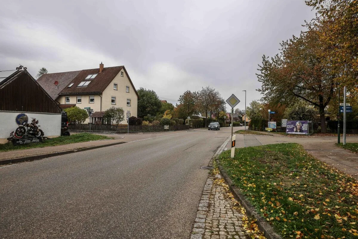 Sontheim, Stubental, Ortsdurchfahrt, Kreuzungsbereich, Stubentalstraße, Kreuzweg, Burgstallweg, Sontheim, Stubental, Ortsdurchfahrt, Kreuzungsbereich, Stubentalstraße, Kreuzweg, Burgstallweg,