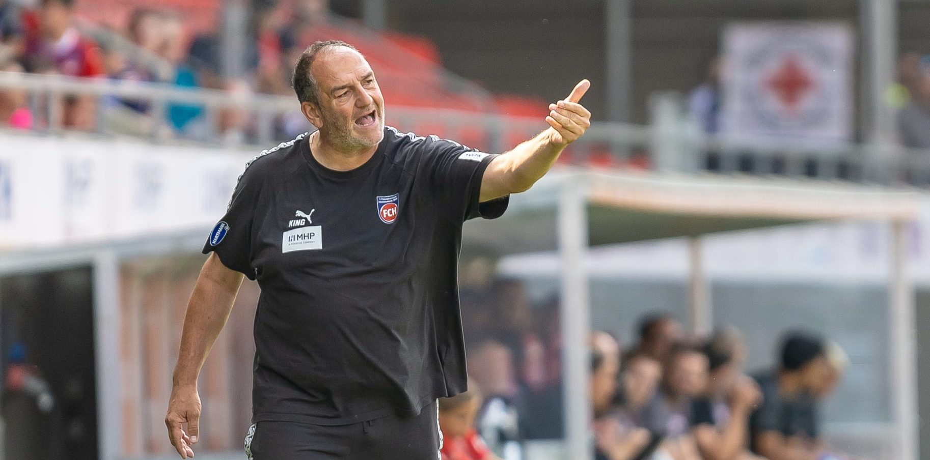 Vor dem Saisonstart verschwendet FCH-Trainer Frank Schmidt keinen Gedanken mehr an die Bundesliga und den Abstieg. Die Lehren aus den vergangenen Jahren nimmt er aber mit in die 2. Bundesliga.