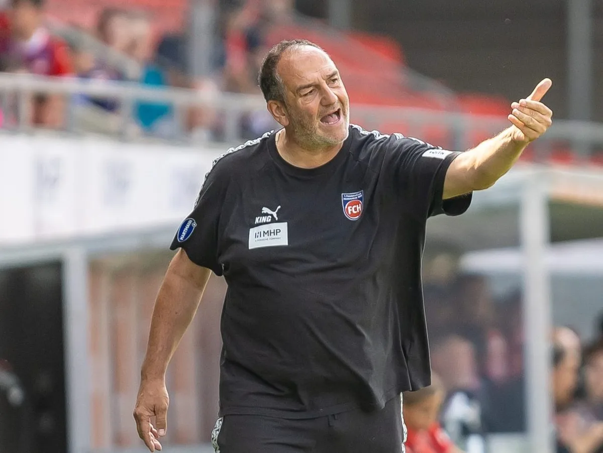 Vor dem Saisonstart verschwendet FCH-Trainer Frank Schmidt keinen Gedanken mehr an die Bundesliga und den Abstieg. Die Lehren aus den vergangenen Jahren nimmt er aber mit in die 2. Bundesliga.