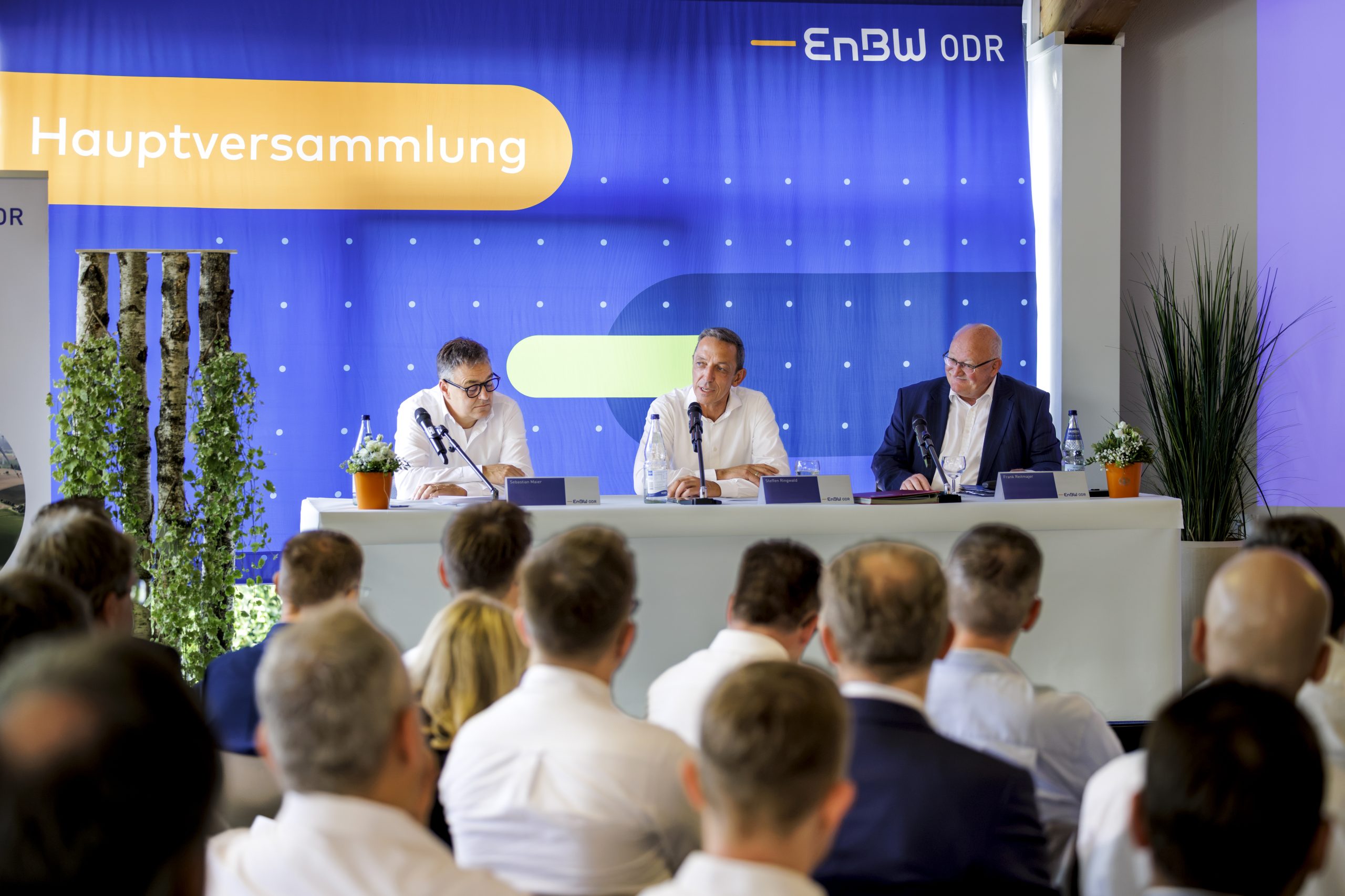 Von links: Sebastian Maier (Vorstand EnBW ODR), Steffen Ringwald (Aufsichtsratsvorsitzender EnBW ODR) und Frank Reitmajer (Vorstand EnBW ODR) sprachen bei der Hauptversammlung über aktuelle Entwicklungen.