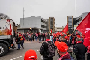 BSH, Giengen, IG Metall, Marktstraße, Rathausplatz, Warnstreik Ähnliche Szenen wie hier, bei einer Kundgebung im Jahr 2024 bei BSH in Giengen erhofft sich die IG Metall am Freitag in Ellwangen.