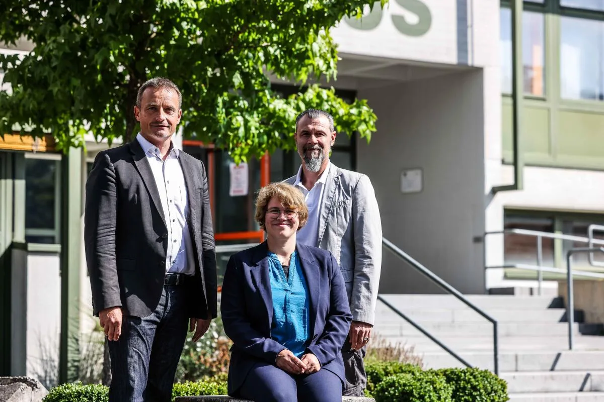 Das Rathaus-Team um Bürgermeister Holger Weise wird mittlerweile durch Kämmerin Stefanie Heidenreich und Bauamtsleiter Michael Koffer verstärkt. 