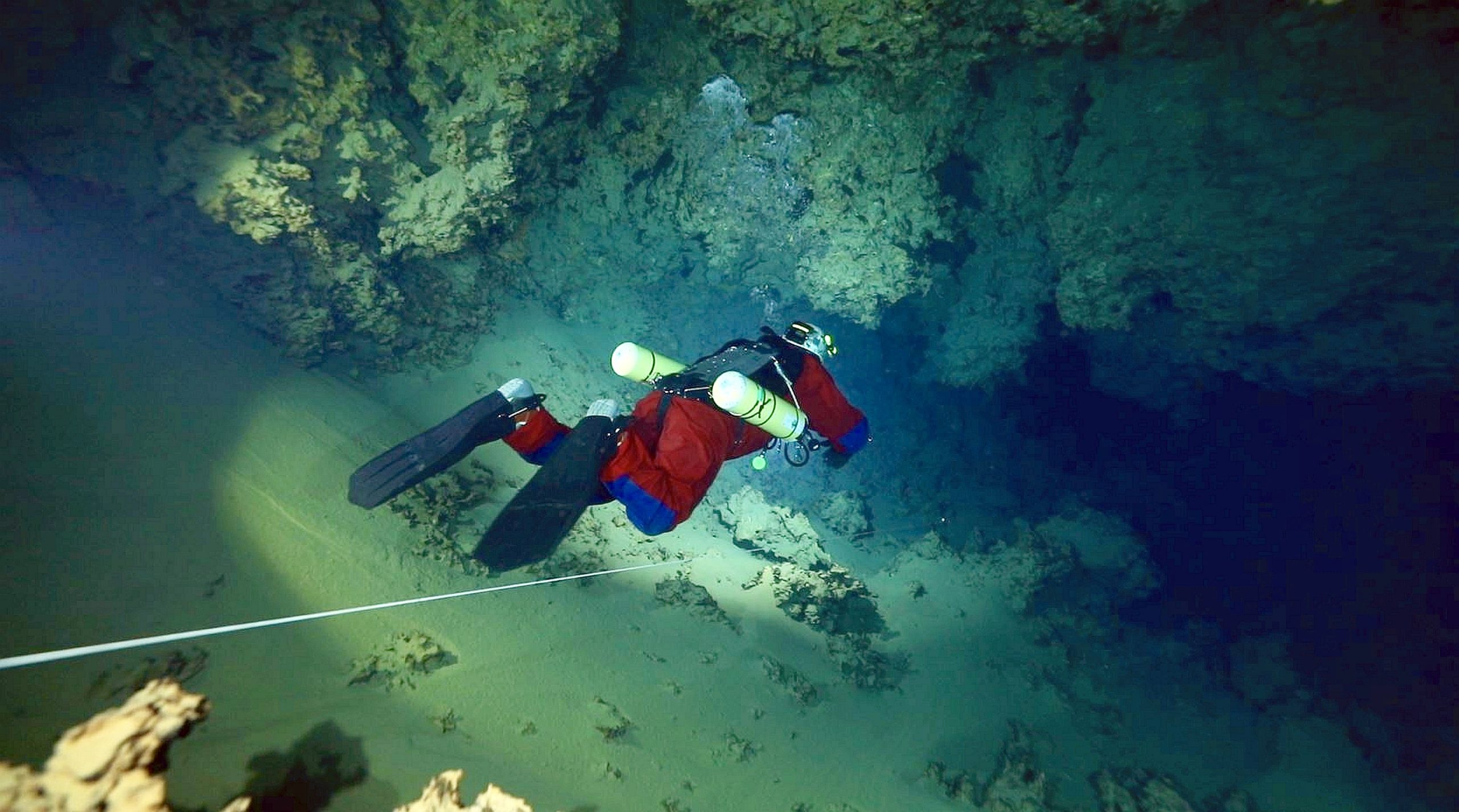 Faszinierende Welten tun sich den Tauchern in den Tiefen der Brenzhöhle in Königsbronn auf.