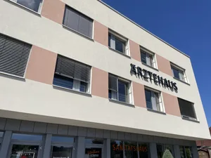 IMG_3170 Die Gemeinschaftspraxis im Neresheimer Ärztehaus kann nicht alle Patienten aufnehmen.