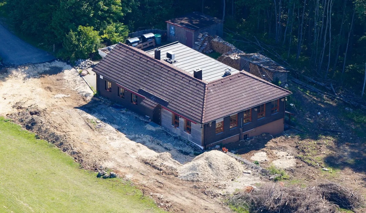 Im Frühjahr wurden die Bauarbeiten rund um die Steinheimer Heiderose behördlich gestoppt. 