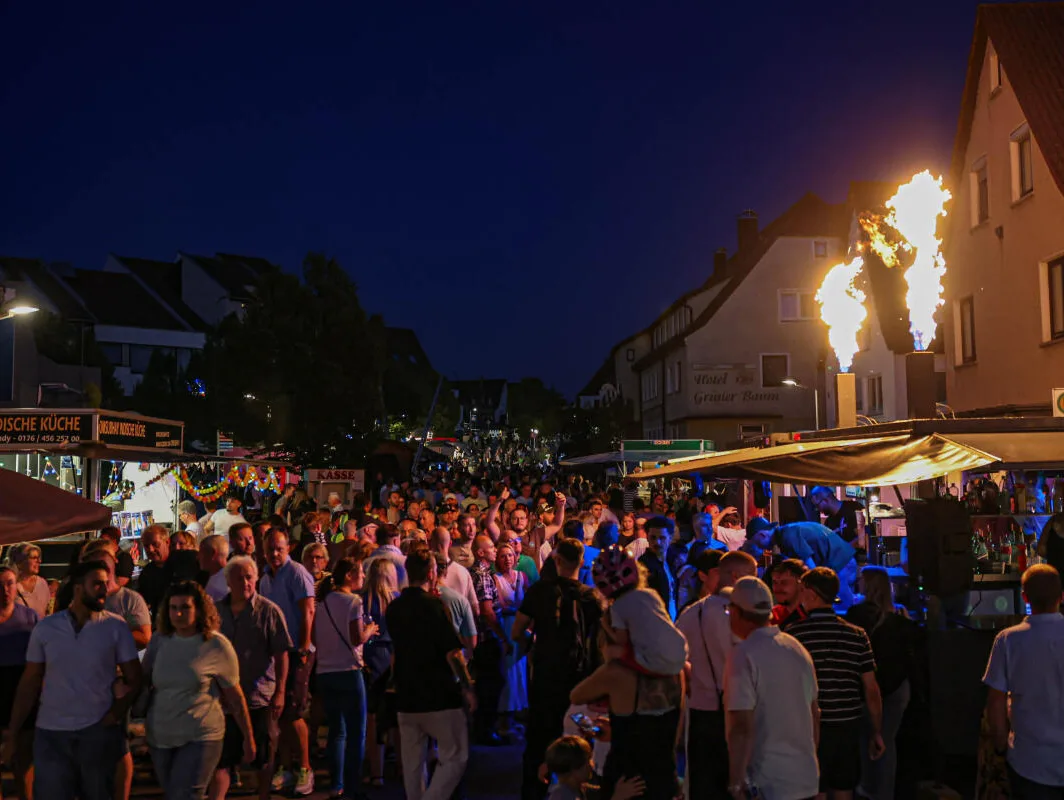 Am Samstagabend gab es beim Herbrechtinger Stadtfest kaum noch ein Durchkommen.