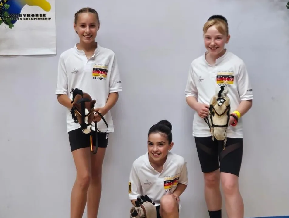Die drei EM-Teilnehmerinnen aus Gerstetten (von links): Luise Kuch, Oliwia Zydron und Aria Barth.