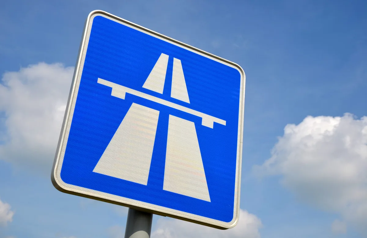 Auffahrt zur Autobahn, Symbolfoto