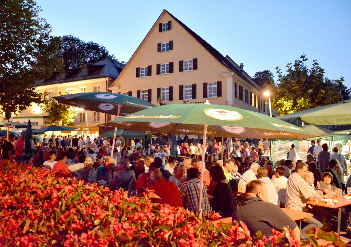 Beim Lindenfest in Niederstotzingen wird am 29. und 30. August auf dem Marktplatz gefeiert.