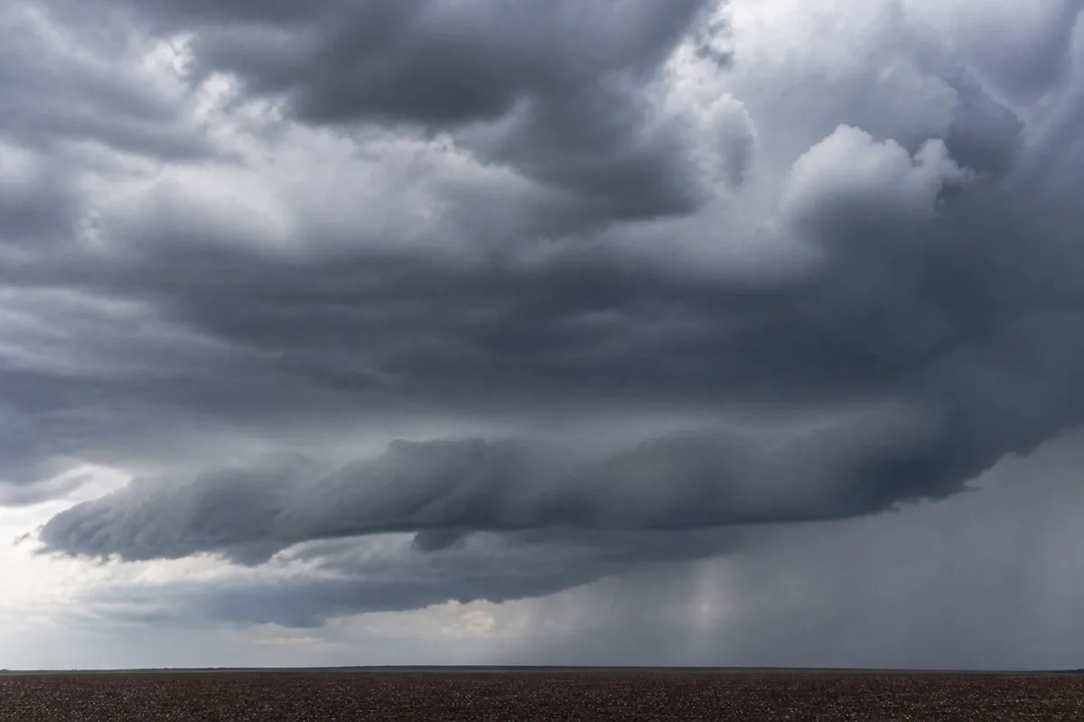 Dunkle Wolken bei einem Gewitter, Symbolfoto,