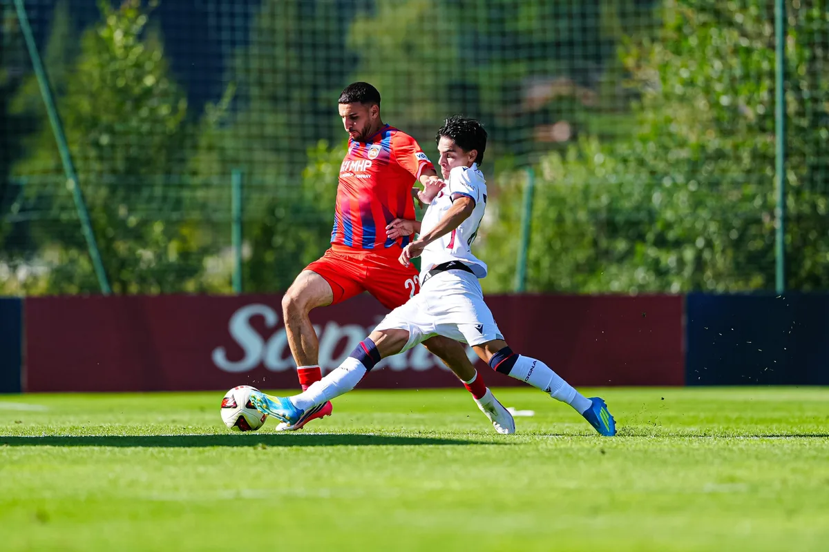 Viel Tempo und Dynamik zeigte Oualid Mhamdi im Offensivspiel beim Testspiel gegen den FC Bologna. Der 23-Jährige sieht in anderen Bereichen aber noch Steigerungspotential.