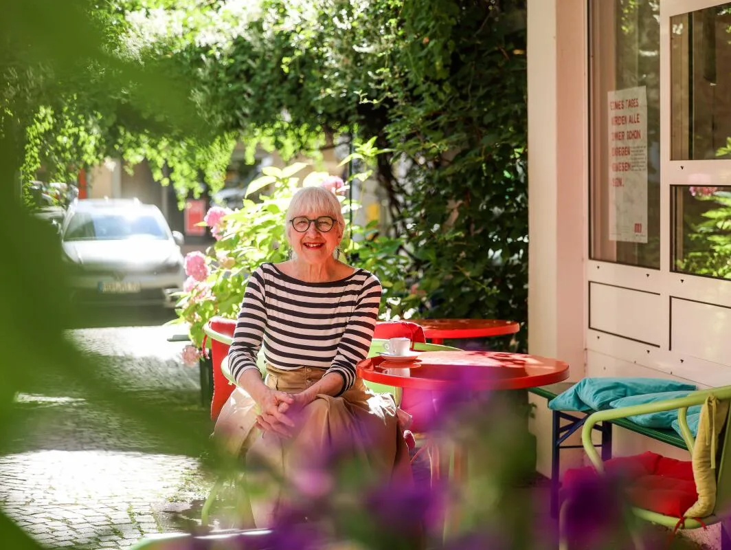 Sybille „Billi“ Kessler vor ihrem Feinkost-Imbiss Zemski´s In der Schwanengasse.