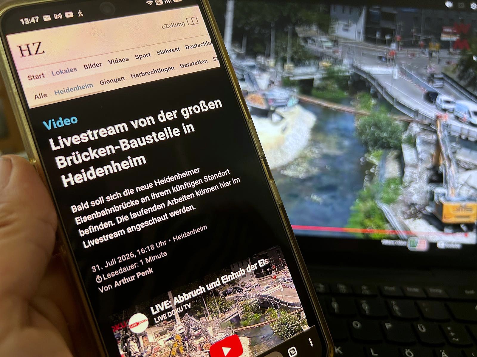 Rund um die Uhr kann man per Livestream bei den Arbeiten auf der Heidenheimer Bahnbrückenbaustelle zusehen. 