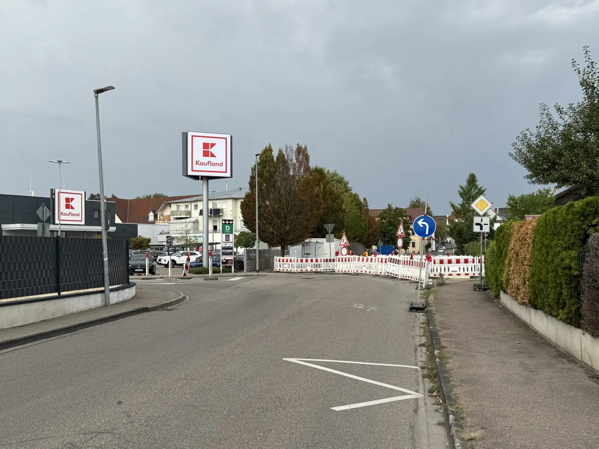 Am Montag startet der zweite Bauabschnitt in der Hähnlestraße. Dabei ist die Kreuzung an der Riedstraße komplett dicht.