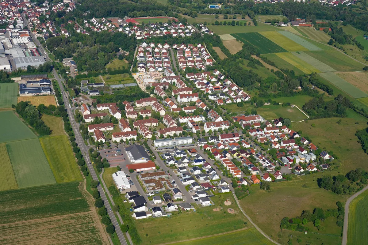Die Memminger Wanne ist umgeben von viel Grün. Böller und andere Feuerwerkskörper können bei Trockenheit schnell brandgefährlich werden.