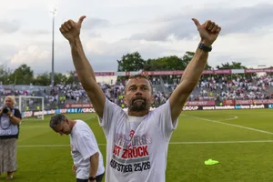 Aufstiegsspiel zur 3. Liga Rückspiel, FC Würzburger Kickers – 1. FC Lok Leipzig Es ist vollbracht: Trainer Michael Schiele hat mit den Würzburger Kickers den Aufstieg in die 3. Liga perfekt gemacht.