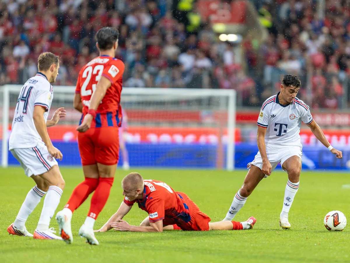 GER, 1. FC Heidenheim vs. FC Bayern Muenchen, Fußball, Testspiel, 2026/2027, 18.08.2026 Im Testspiel gegen den FC Bayern München durften Marko Zrilic (am Boden) und Leart Pacarada (vorne links) mitwirken. Jetzt liefen sie für die U21 des FCH in Darmstadt auf.