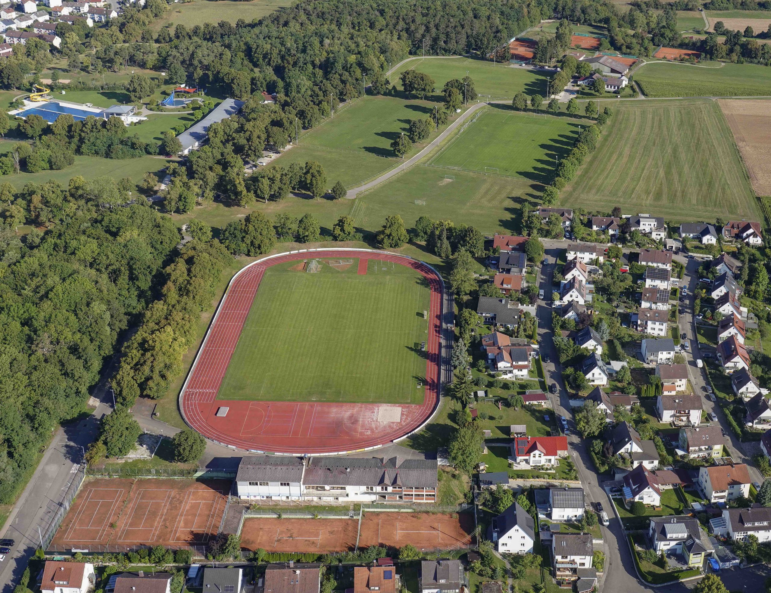 Bei der Sanierung der Sportflächen kommt die TSG Schritt für Schritt voran. Für weitere Investitionen wurde nun ein Darlehen aufgenommen.